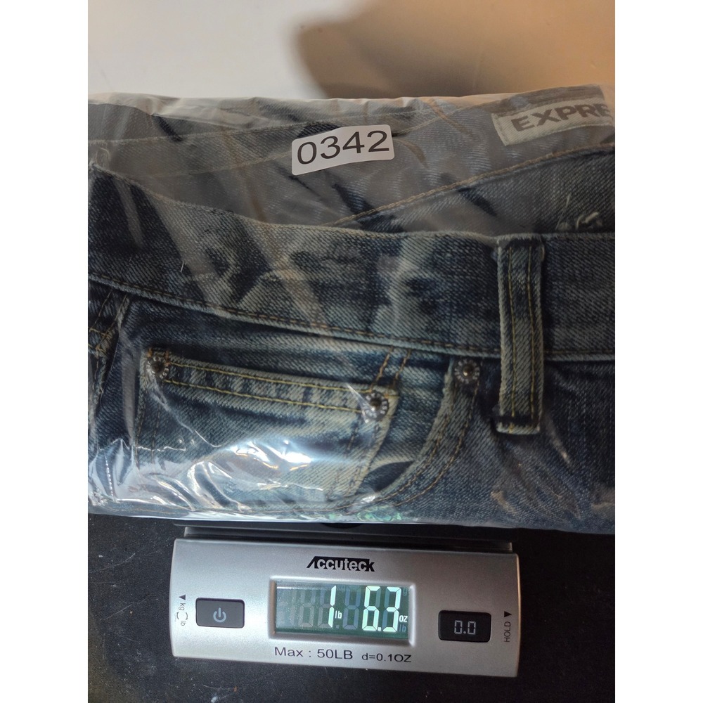 Express Jeans Kingston Tapered Leg 32x30 Blue Mens Classic Fit Distressed Denim - Picture 11 of 11